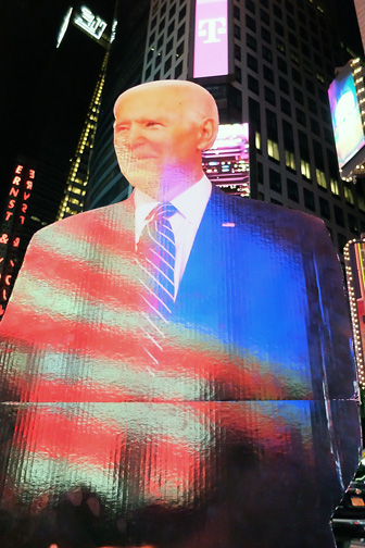 DSCF2921 cutout biden 7x4.jpg